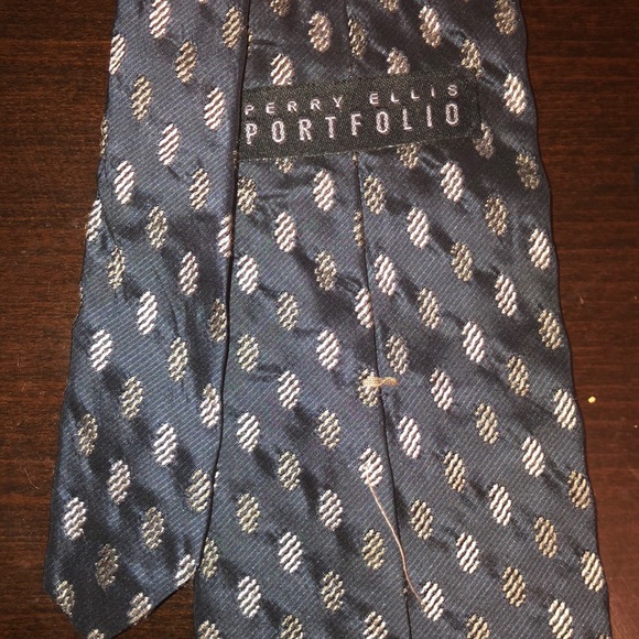 Men’s neck tie - Picture 2 of 3
